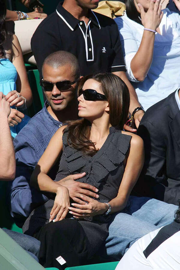 042523-TBT-Eva-Longoria-Tony-Parker-2-embedd-597919b9e94c45fa9f0087a67938e34d