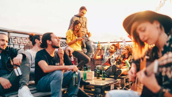singles partying