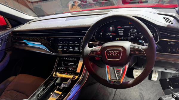 Audi RS Q8 Performance interior