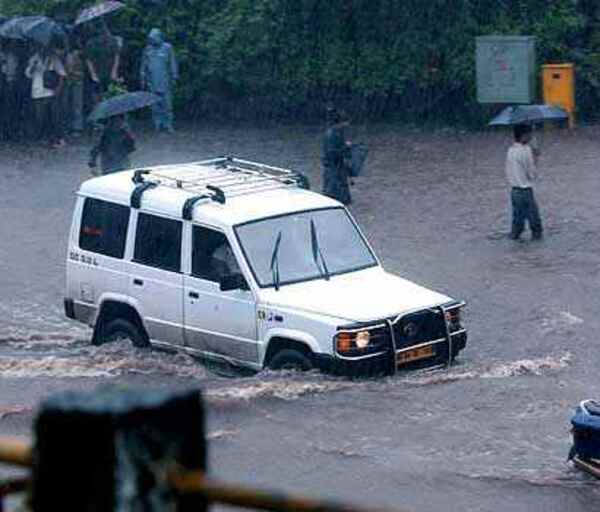 Rains wreak havoc in Mumbai; 150 killed in Konkan | India News - Times ...