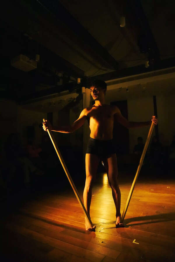 A performer at the event DSC00868