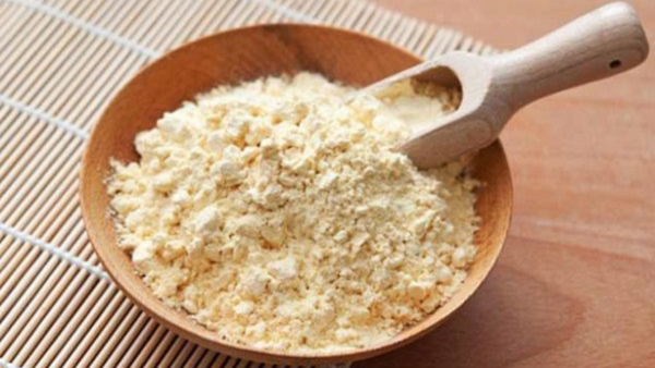 Besan or gram flour for face