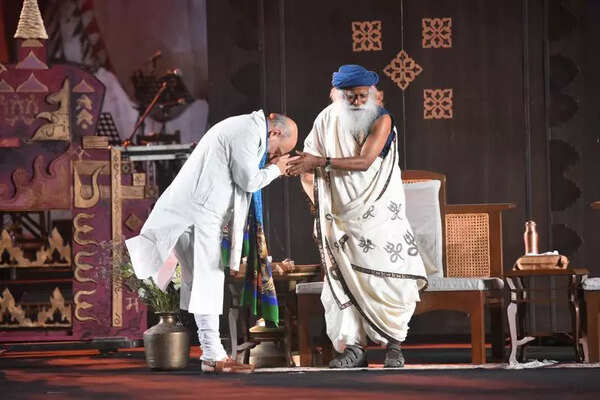 Tamil Rapper Arivu Uses Music To Challenge Casteism, Inspire Change ...