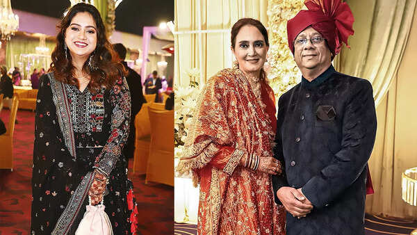 (L) Zunera Zamindar (R) Rizwana and Talkin Syed Ahmed Zamindar