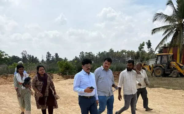 Bengaluru urban district DC G Jagadish leading the encroachment eviction drive in various parts of Bengaluru