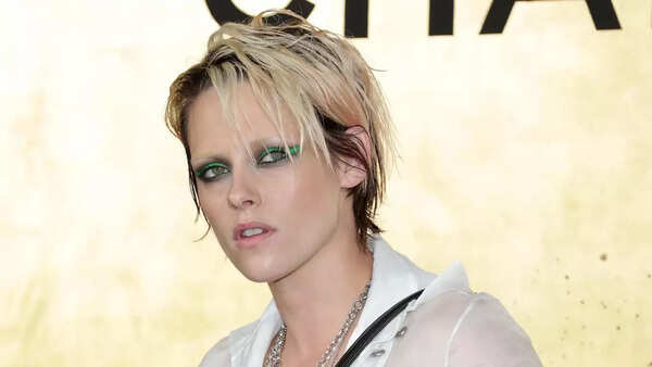 Bleached eyebrows (9)