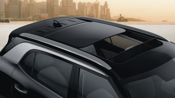 The newly introduced EX(O) variant is the most budget-friendly trim of the Hyundai Creta to feature a panoramic sunroof.