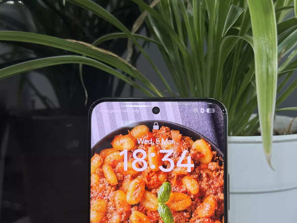 Realme 14 Pro+ display