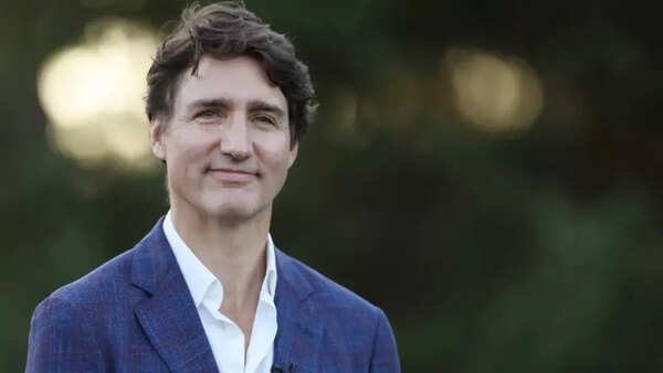 Trudeau Carney (2)