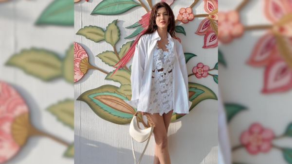 Shanaya Kapoor in white dress