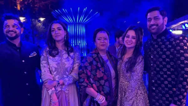 Cricketers at Rishabh Pant's sister's wedding