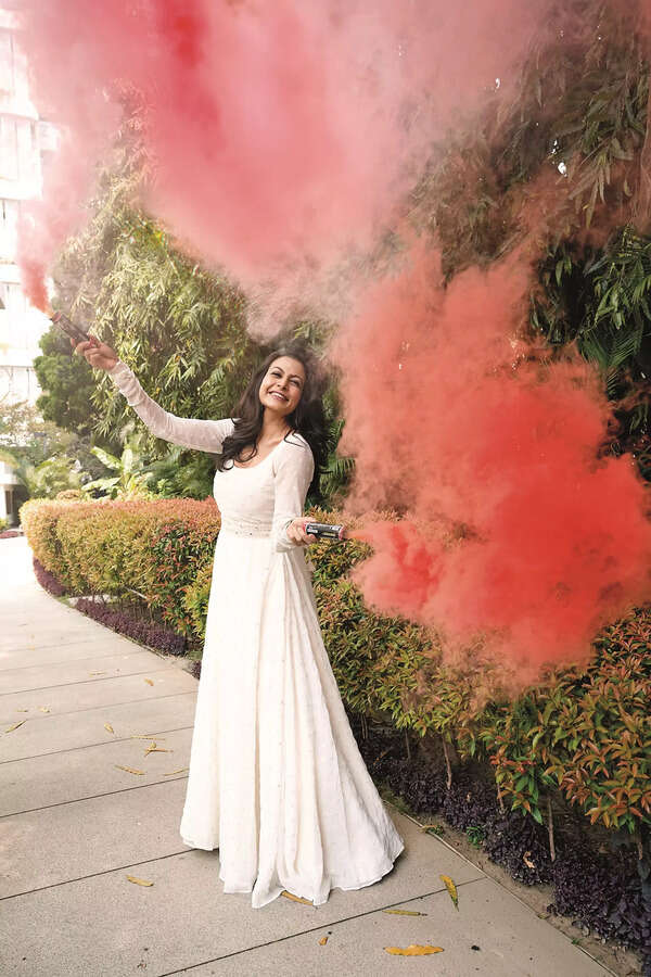 P1_SS_KOEL_Holi (1)__Reddish (1)