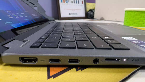 Asus Vivobook Flip 14 (2025) connectivity ports