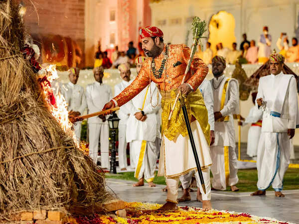 Udaipur royal Dr Lakshyaraj Singh at Holika Dahan