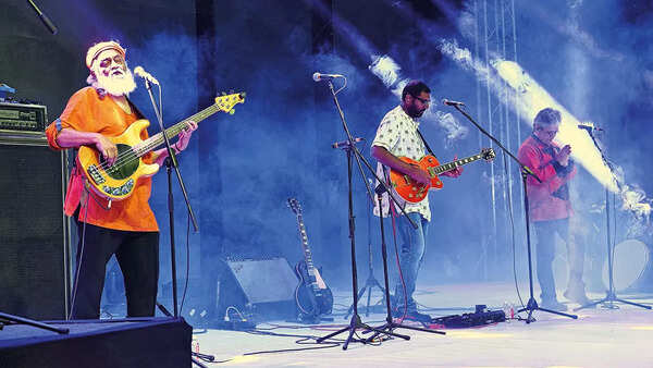 Members of Indian Ocean performing