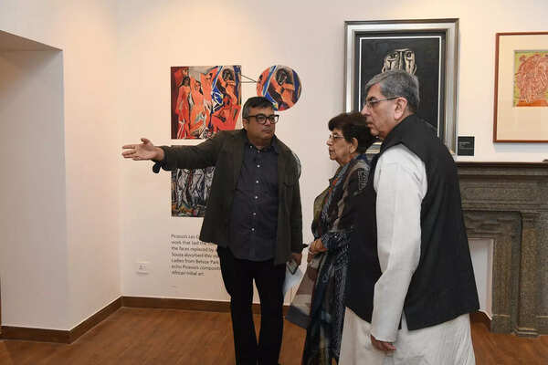 Indrajit Chatterjee, Director at Theatre & Television Associates, Nissar Allana with Indian theratre director and Scenic Designer Amal Allana at F.N. Souza A Continuum
