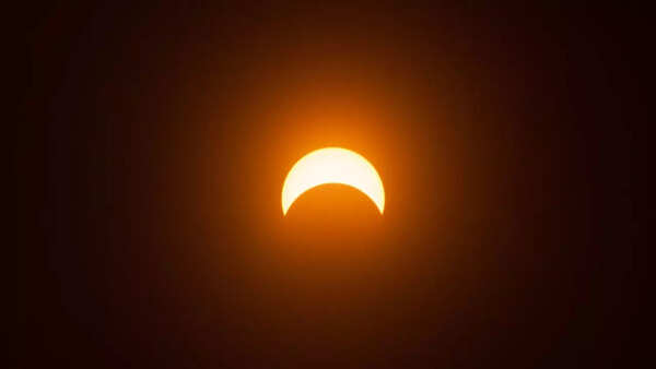 partial solar eclipse 2