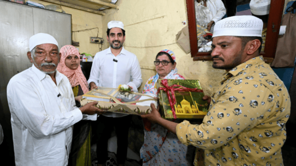 HRD and IT Minister Nara Lokesh made a surprise visit to Sheikh Shehansha's home in Mangalagiri for an Iftar feast.