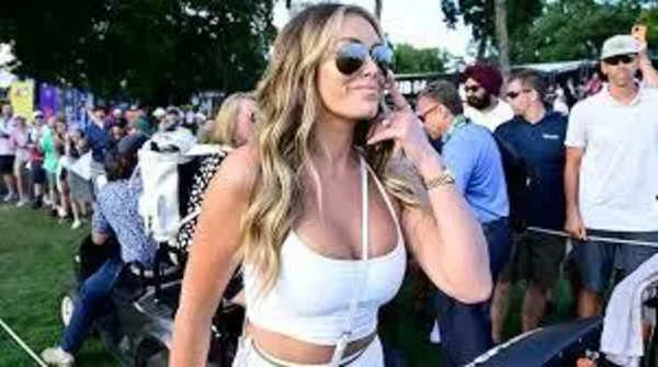 Credit: Fox News Flash Paulina Gretzky appears to be the main attraction at LIV Golf event