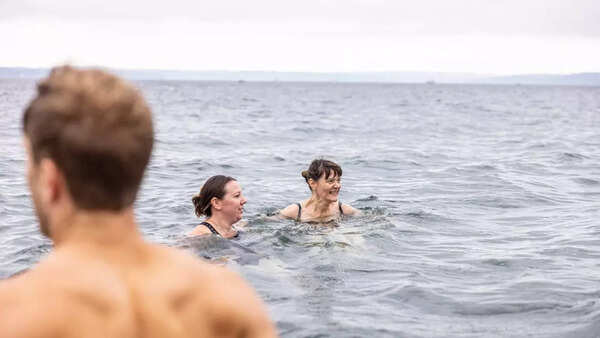 Cold swim (2)