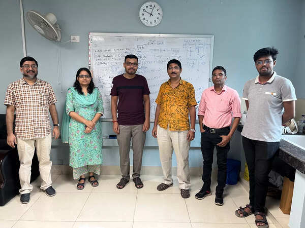 Faculty members and students of Bose Institute working in ALICE experiments