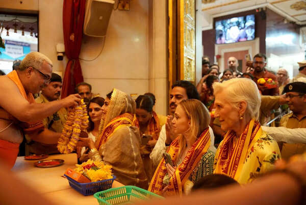 May Must Sidhivinayak Mandir