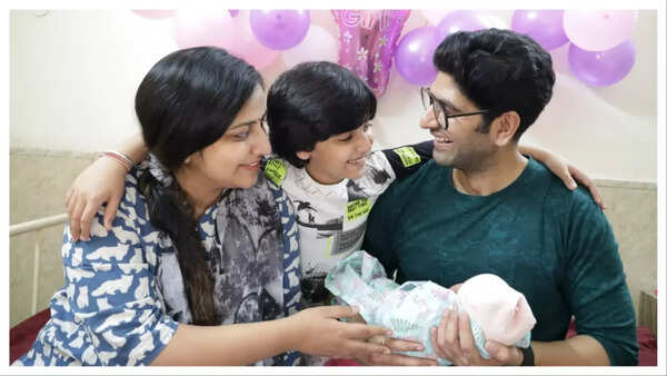 Gantavya with his parents and baby sister