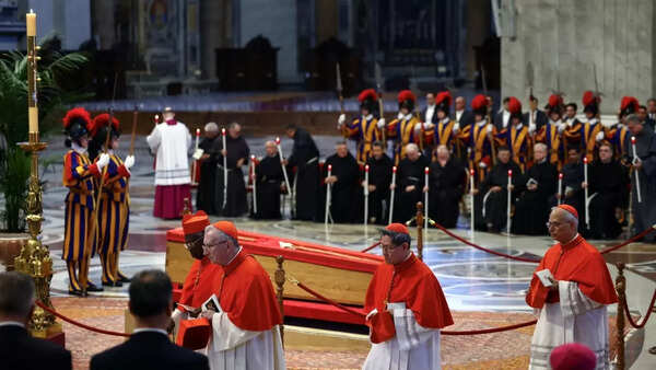 Pope (18)