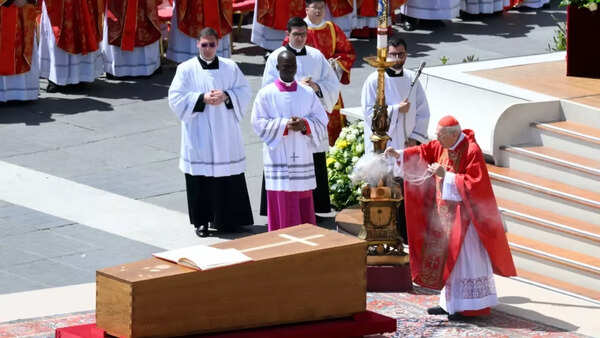 Funeral (3)