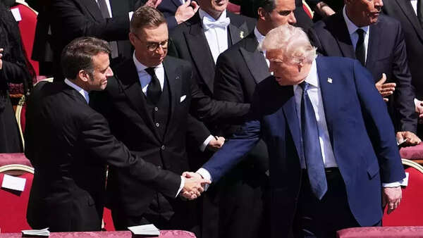 Funeral (9)