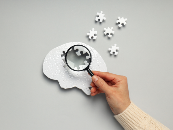 4 signs in 40s that mean one might develop dementia later in life - The ...