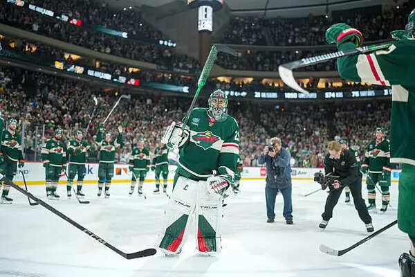 Marc-Andre Fleury #29 of the Minnesota Wild salutes the crowd after an overtime win (Credit: Getty Image) Marc-Andre Fleury #29 of the Minnesota Wild salutes the crowd after an overtime win