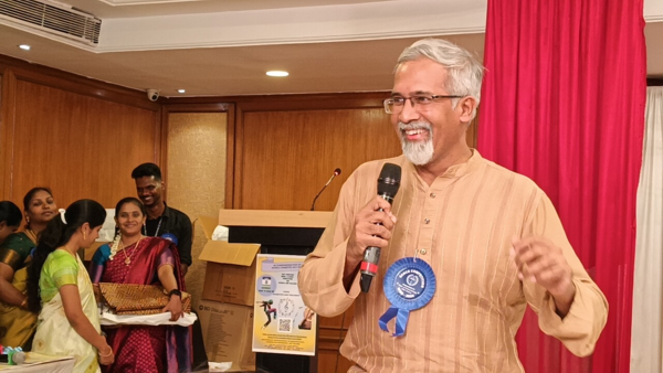 डॉ। निखल थॉमस, सीएमसी वेल्लोर में एंडोक्रिनोलॉजी के प्रोफेसर