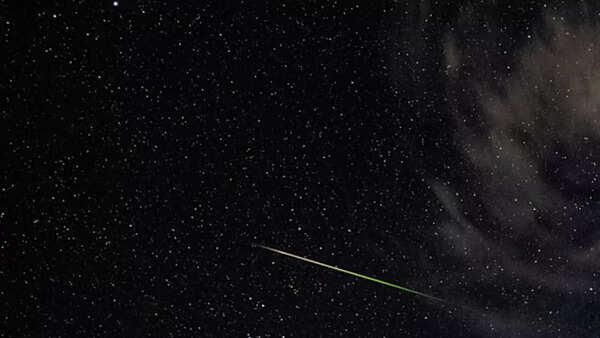 Meteor shower (1)