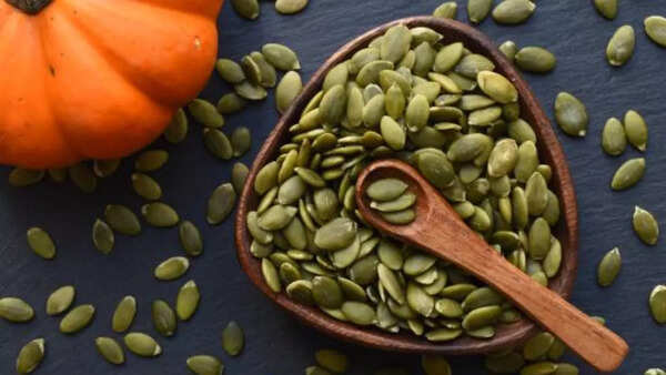छवि ऋण: istock कद्दू के बीज