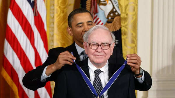 Warren Buffett (8)