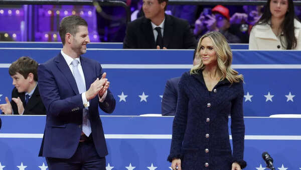 Lara Trump (4)