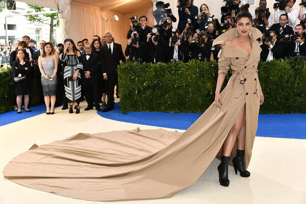 met-gala-2018-31.