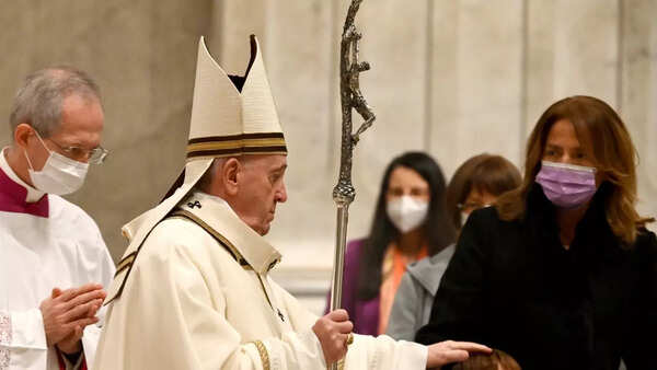 Women pope (1)