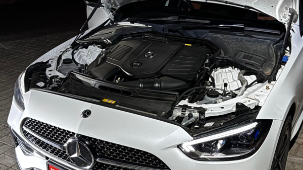 The Mercedes-Benz C300 AMG line is powered by a 2.0-litre, 4-cylinder, turbo-petrol engine which puts out 258hp of power and 400Nm of torque.