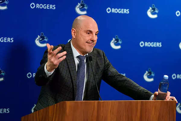 Vancouver Canucks head coach Rick Tocchet
