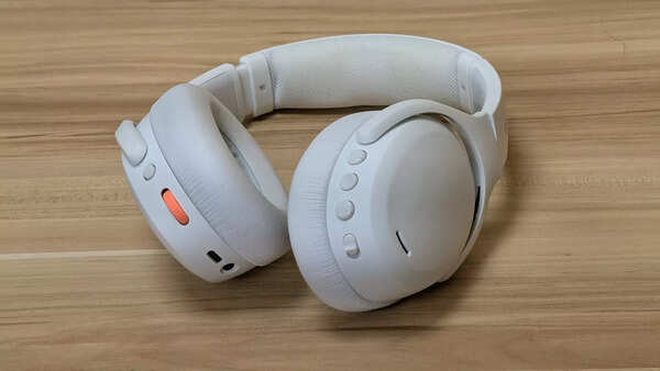 Skullcandy Crusher ANC 2 side view