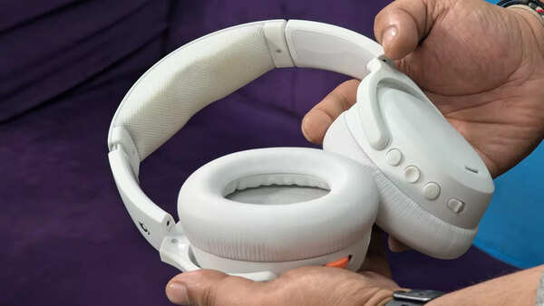 Skullcandy Crusher ear cups