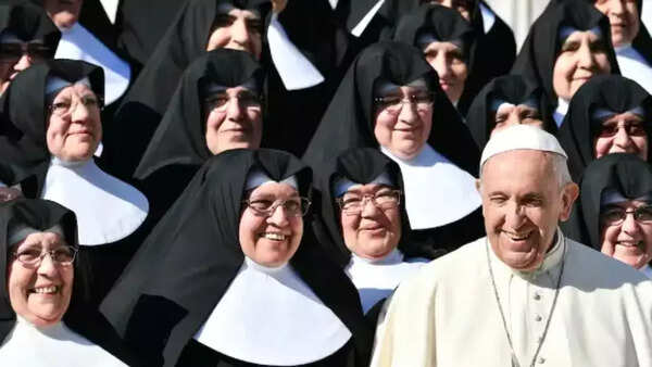 American pope (8)