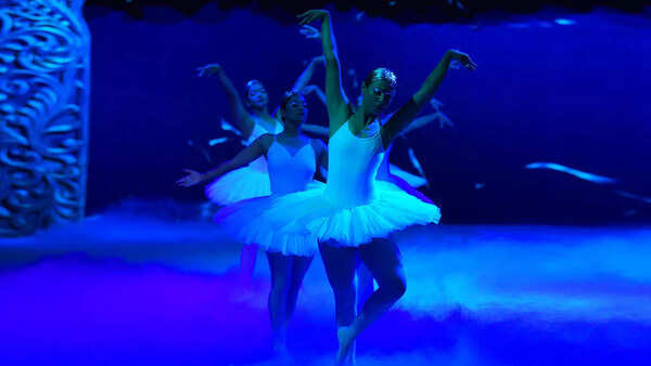 Making the runway more immersive was a ballet act by Mario Fernando Aguilera’s students