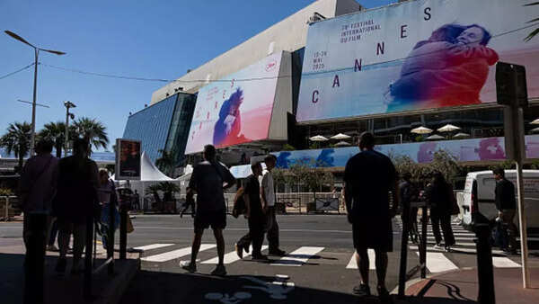 Meet some celebrities at Palais des Festivals et des Congrès