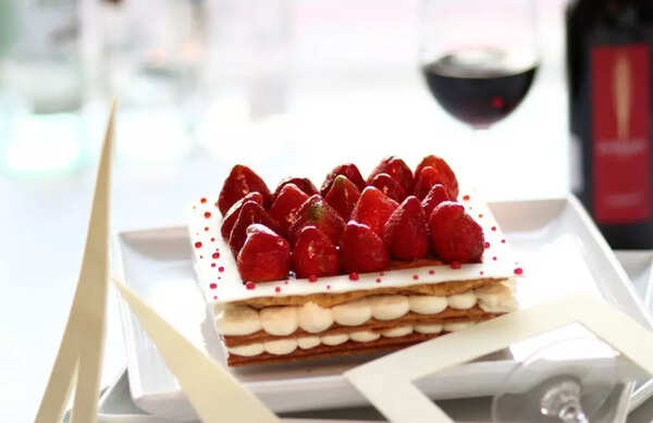 Masala Chai Strawberry Mille Feuille (1).