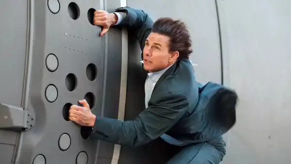 Tom Cruise (18)