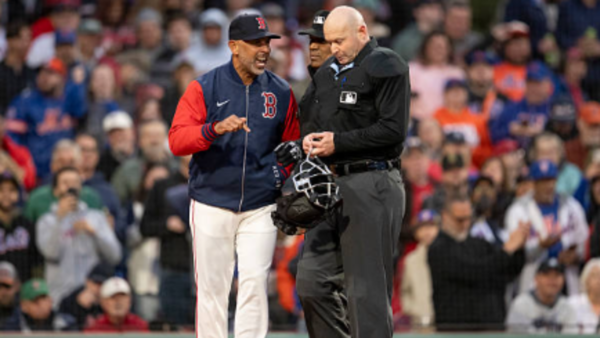 alex-cora-and-estabrook