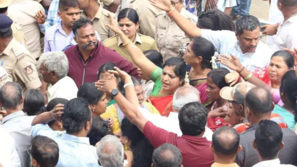Angry residents question leaders over repeated flooding Angry residents question leaders over repeated flooding
